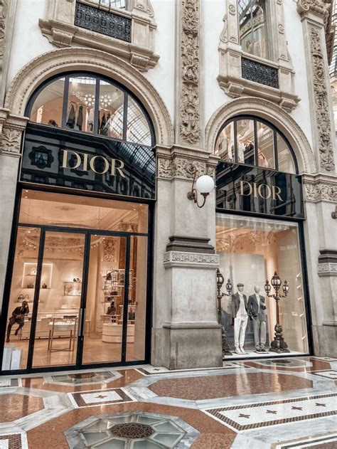 dior negozio milano|Dior sito ufficiale italia.